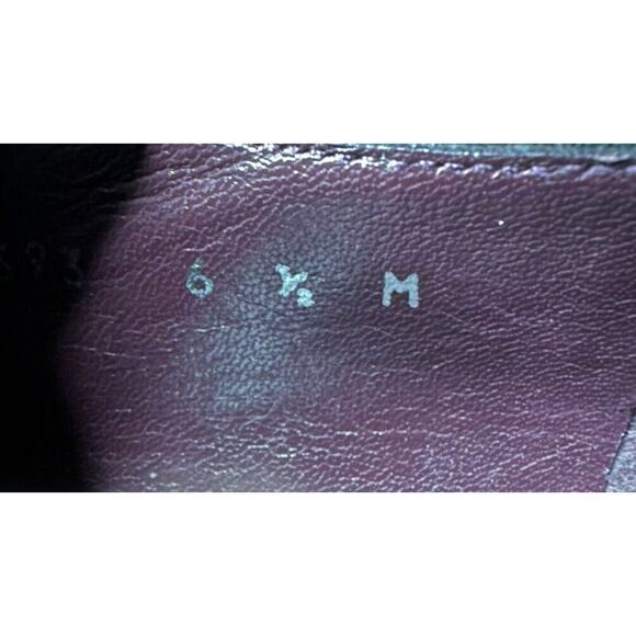 Stuart Weitzman Black Suede Pointed Toe Stiletto Heel Ankle Bootie 6.5 Career - Picture 10 of 10